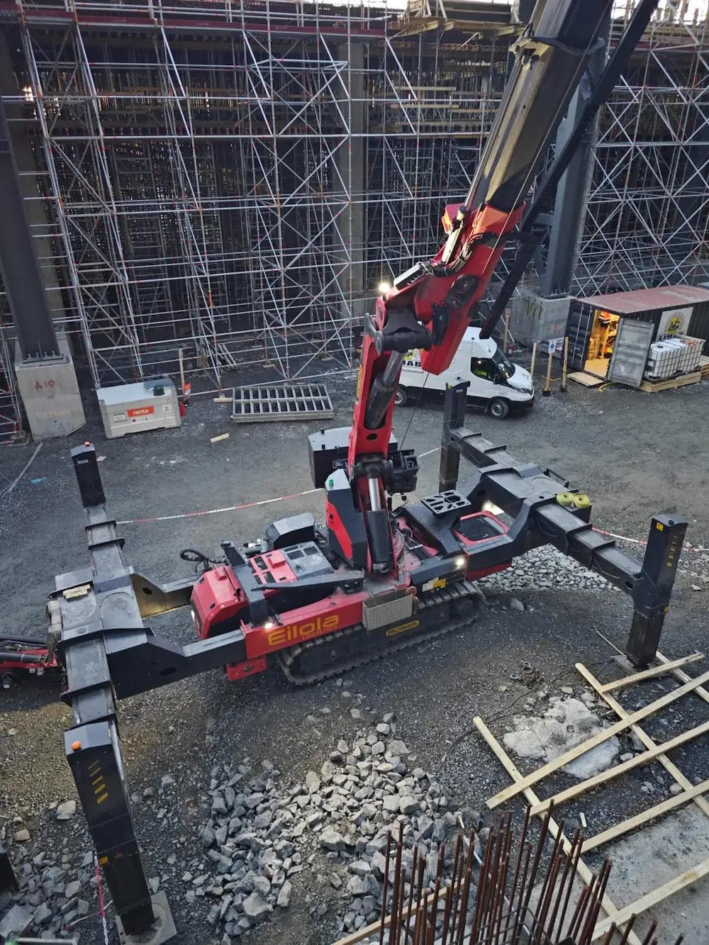 Kevät–kesäkauden huoltoseisokit – nostopalvelun rooli tuotannon sujuvuudessa